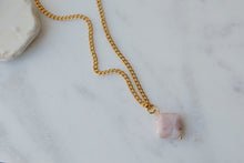 Load image into Gallery viewer, PINK AGATA "MARY" NECKLACE