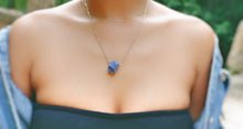 Load image into Gallery viewer, Lapis Lazuli RAW 18k. gold plated necklace.