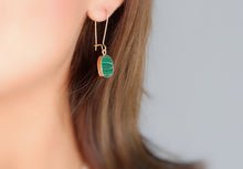 Load image into Gallery viewer, VIDA Malachite earrings.